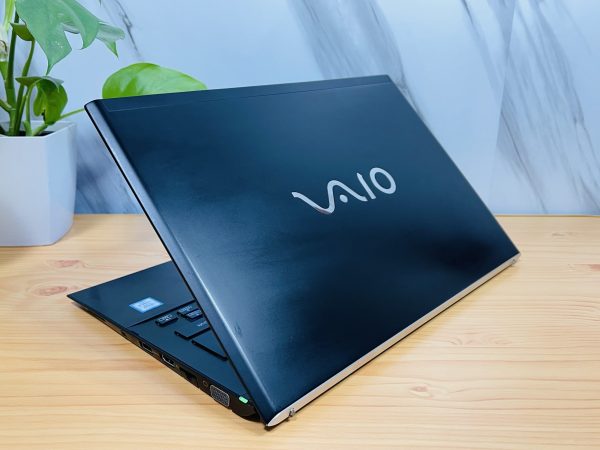 【ジャンク】VAIO S13 i7-6500U 16GB 250GB ジャンク】VAIO S13 i7-6500U 16GB 250GB